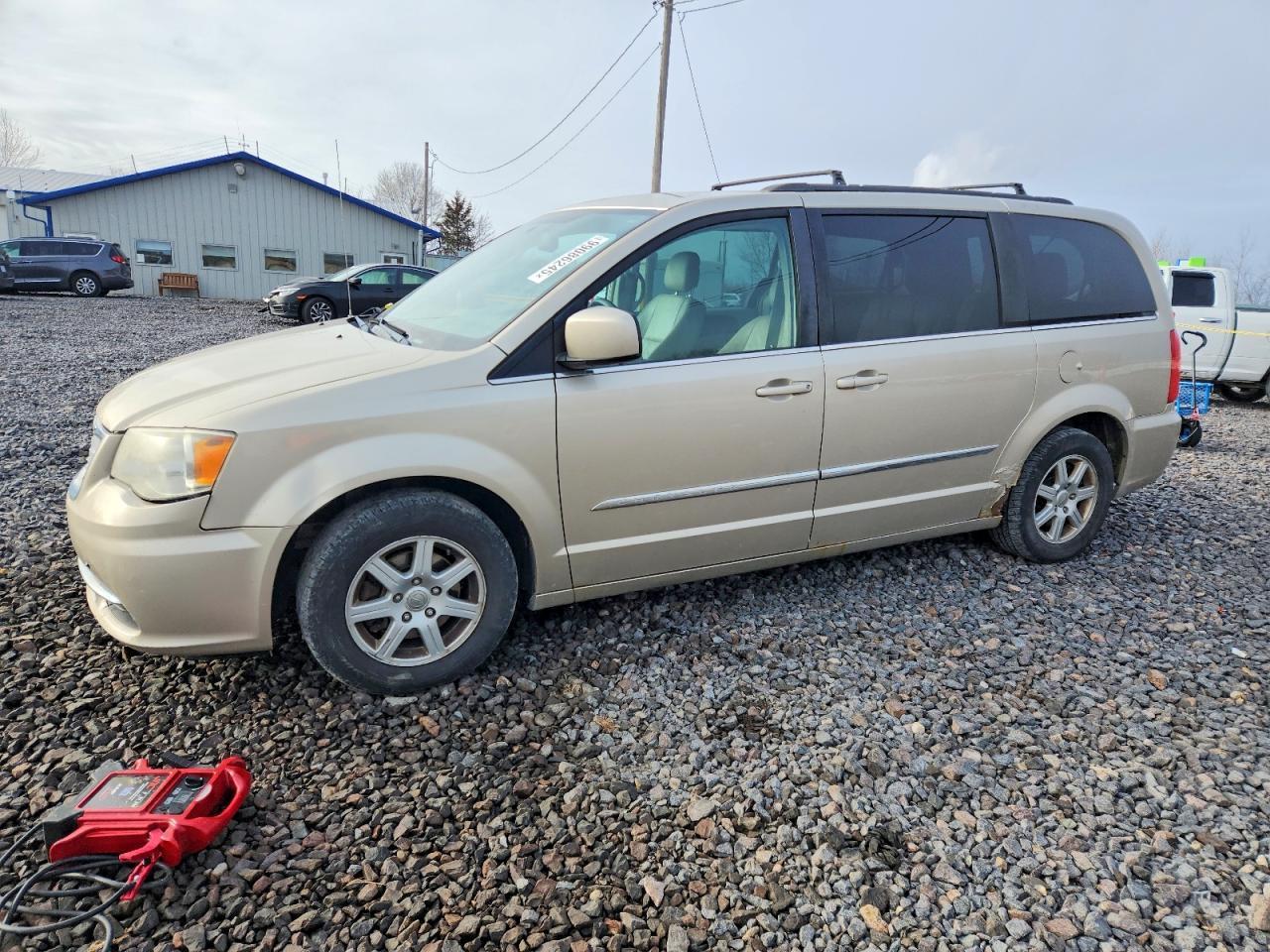 2012 CHRYSLER Town & Country