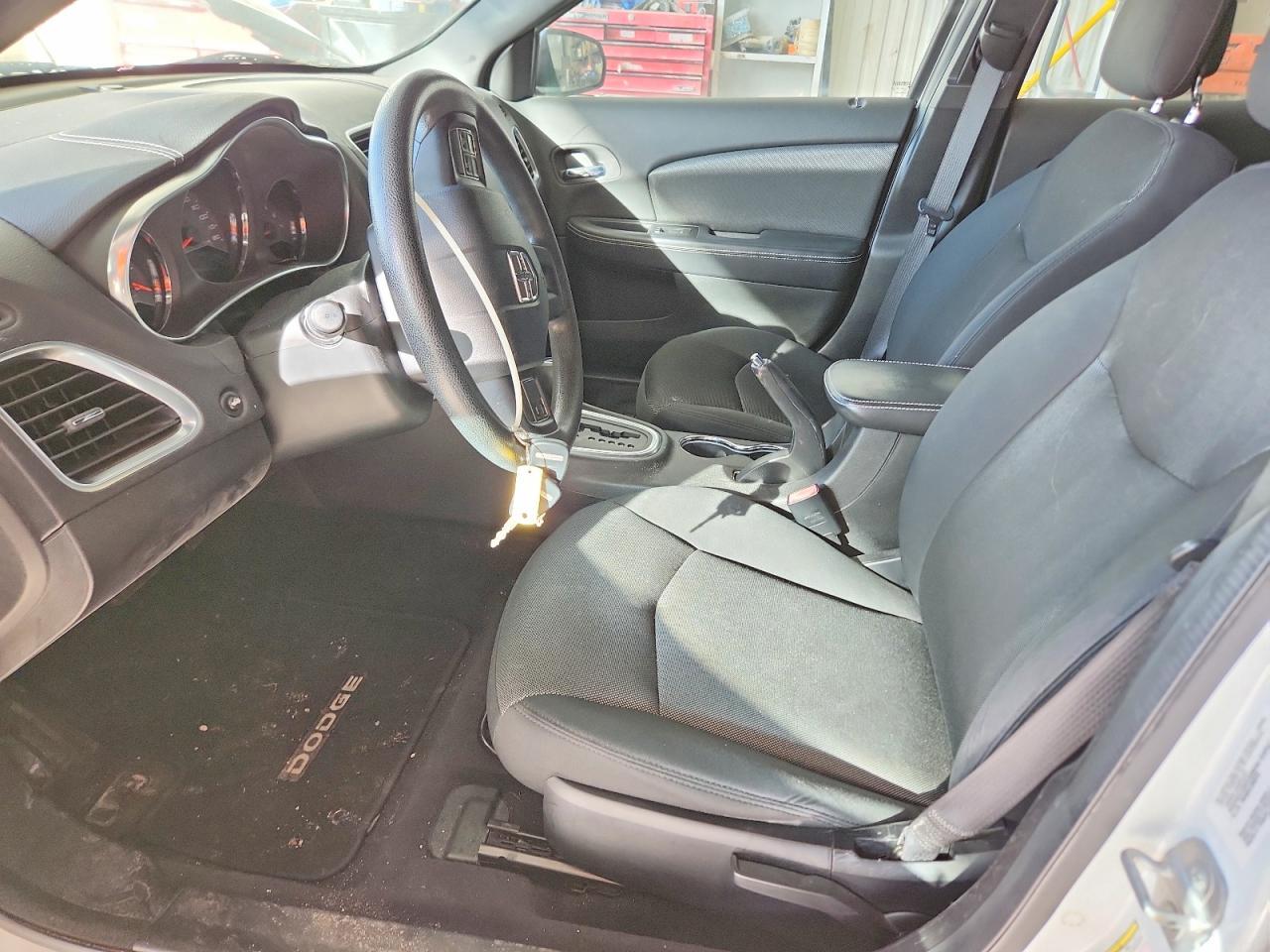 2013 DODGE Avenger