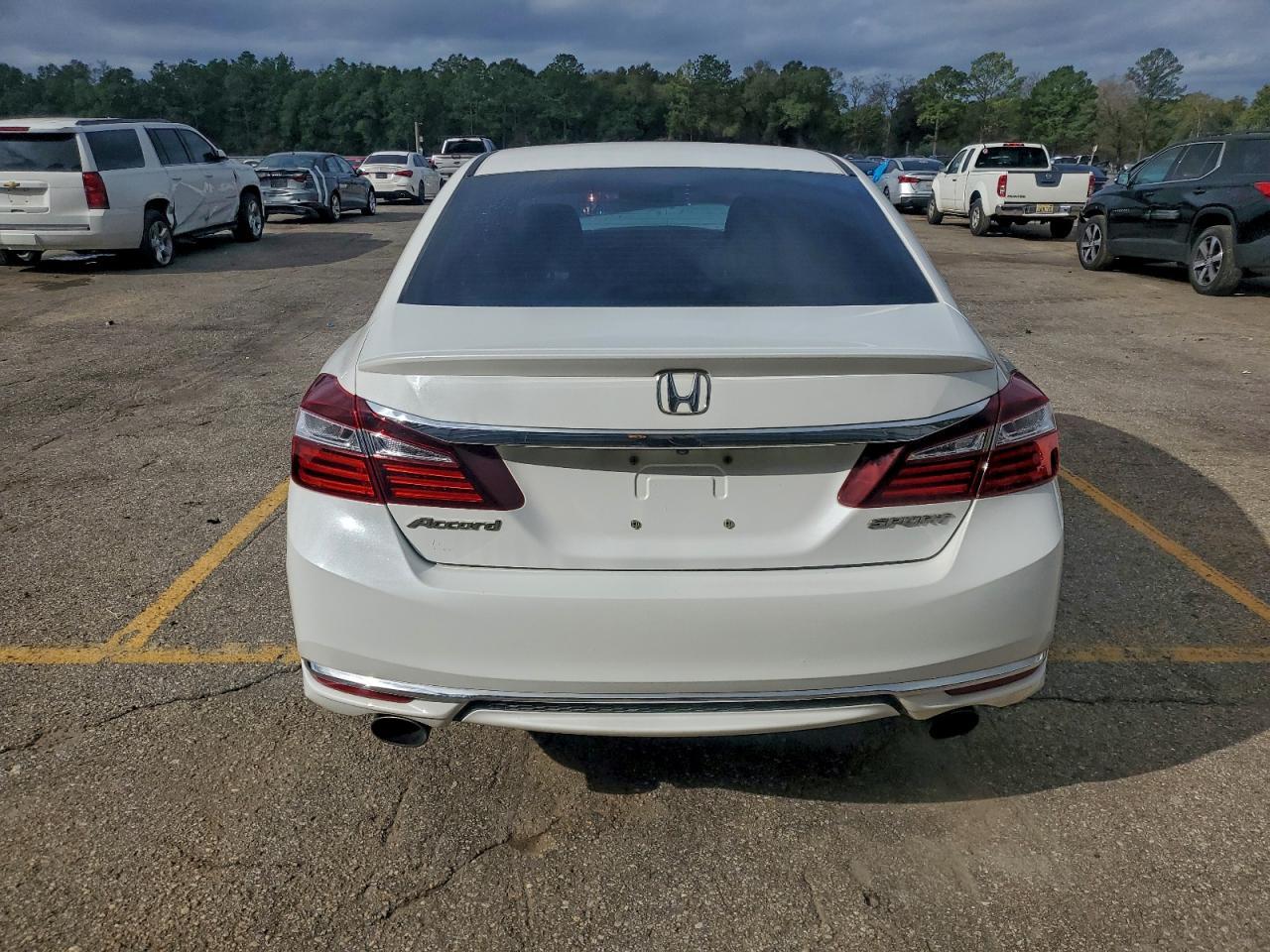 2017 HONDA ACCORD