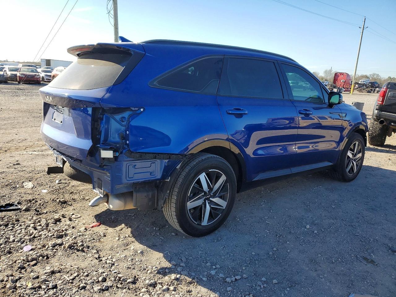 2023 KIA SORENTO