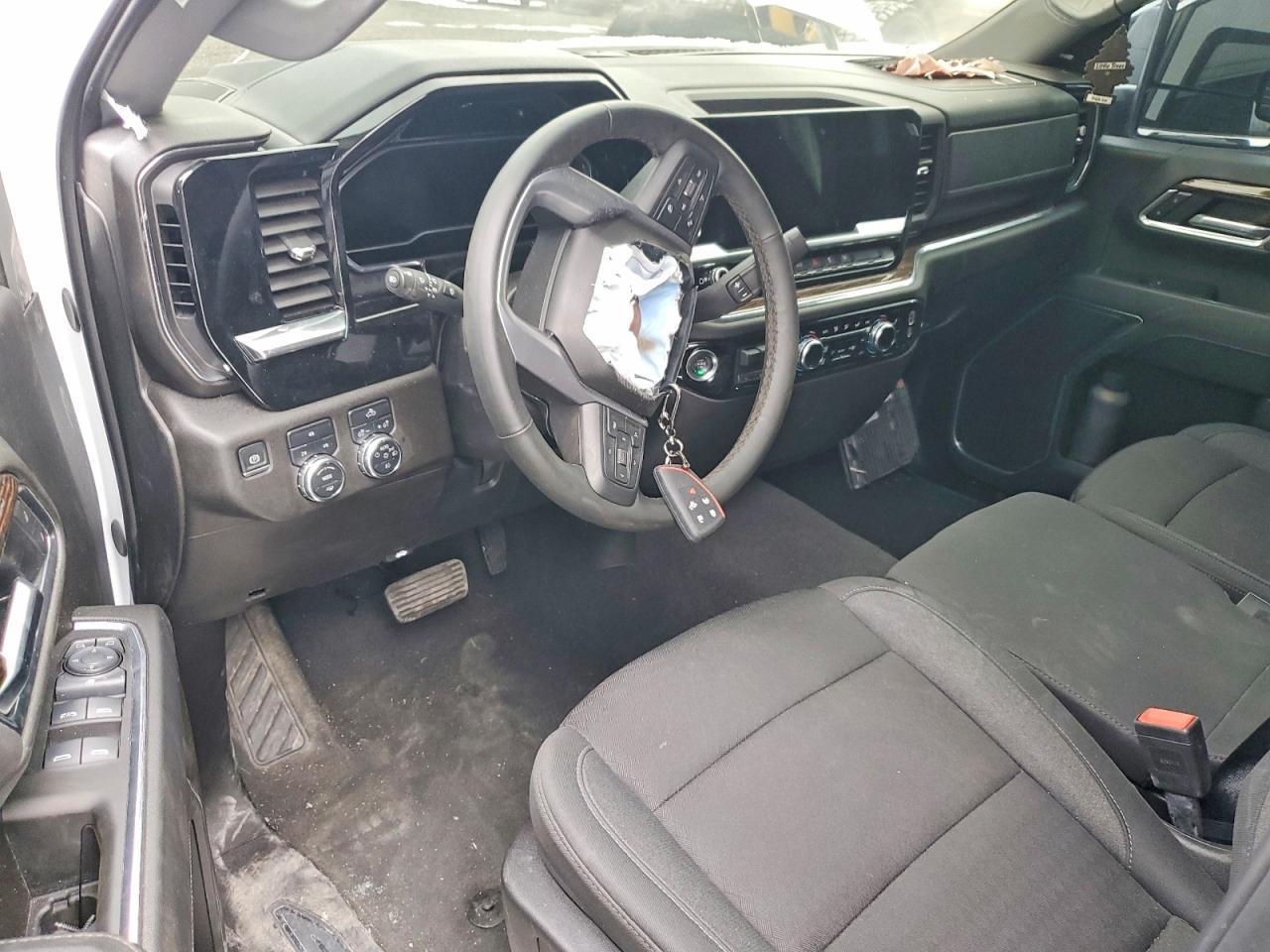 2025 GMC Sierra