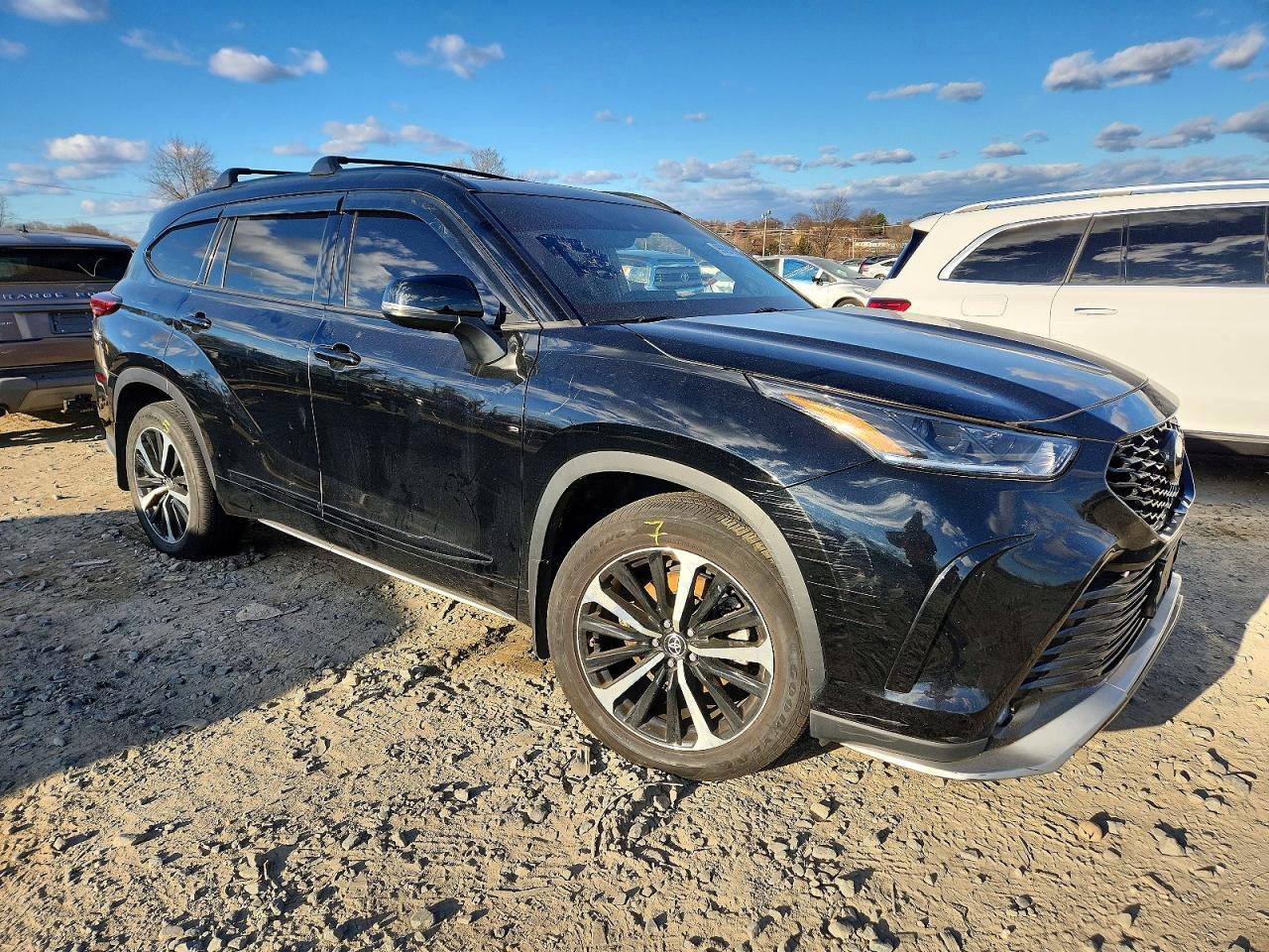 2021 TOYOTA HIGHLANDER