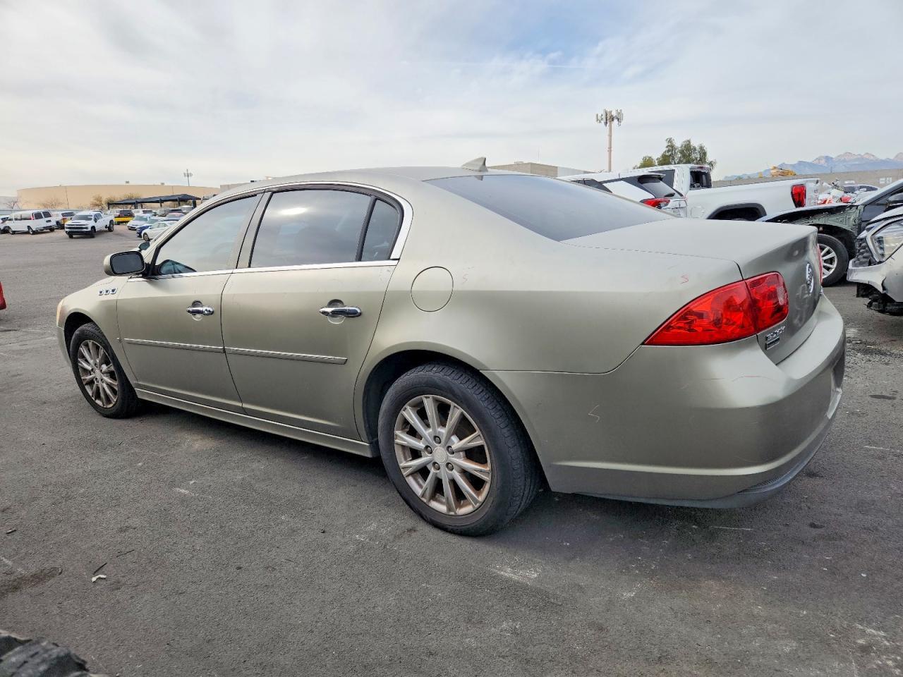 2010 BUICK Lucerne