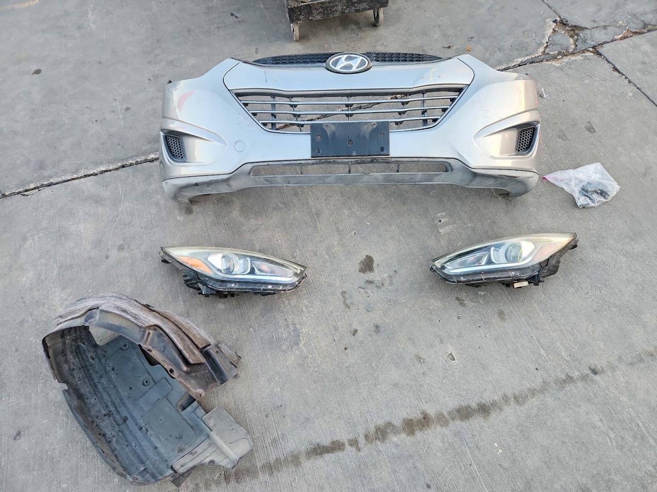 2015 HYUNDAI TUCSON