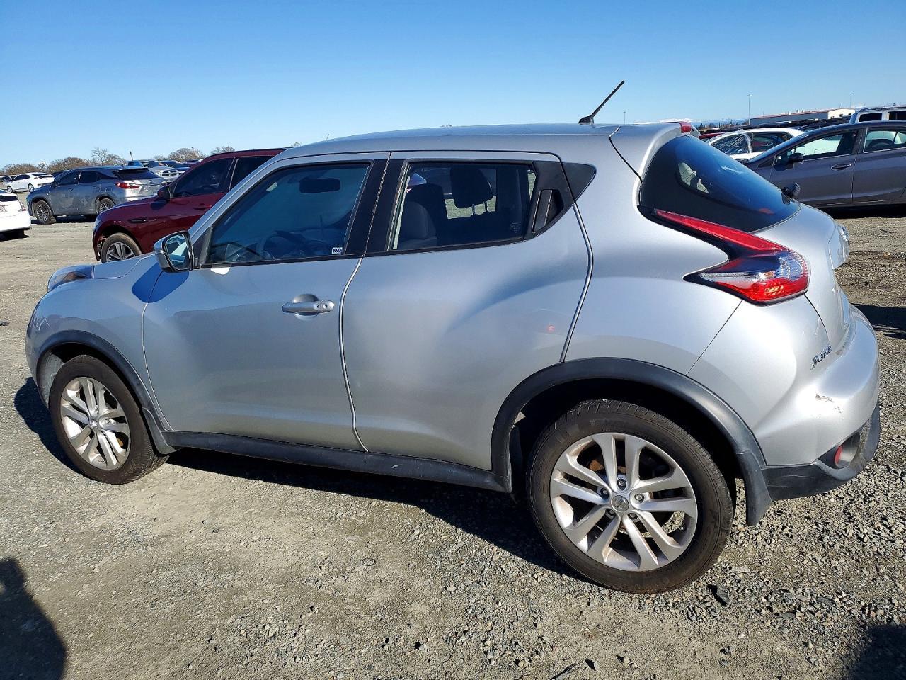 2015 NISSAN Juke
