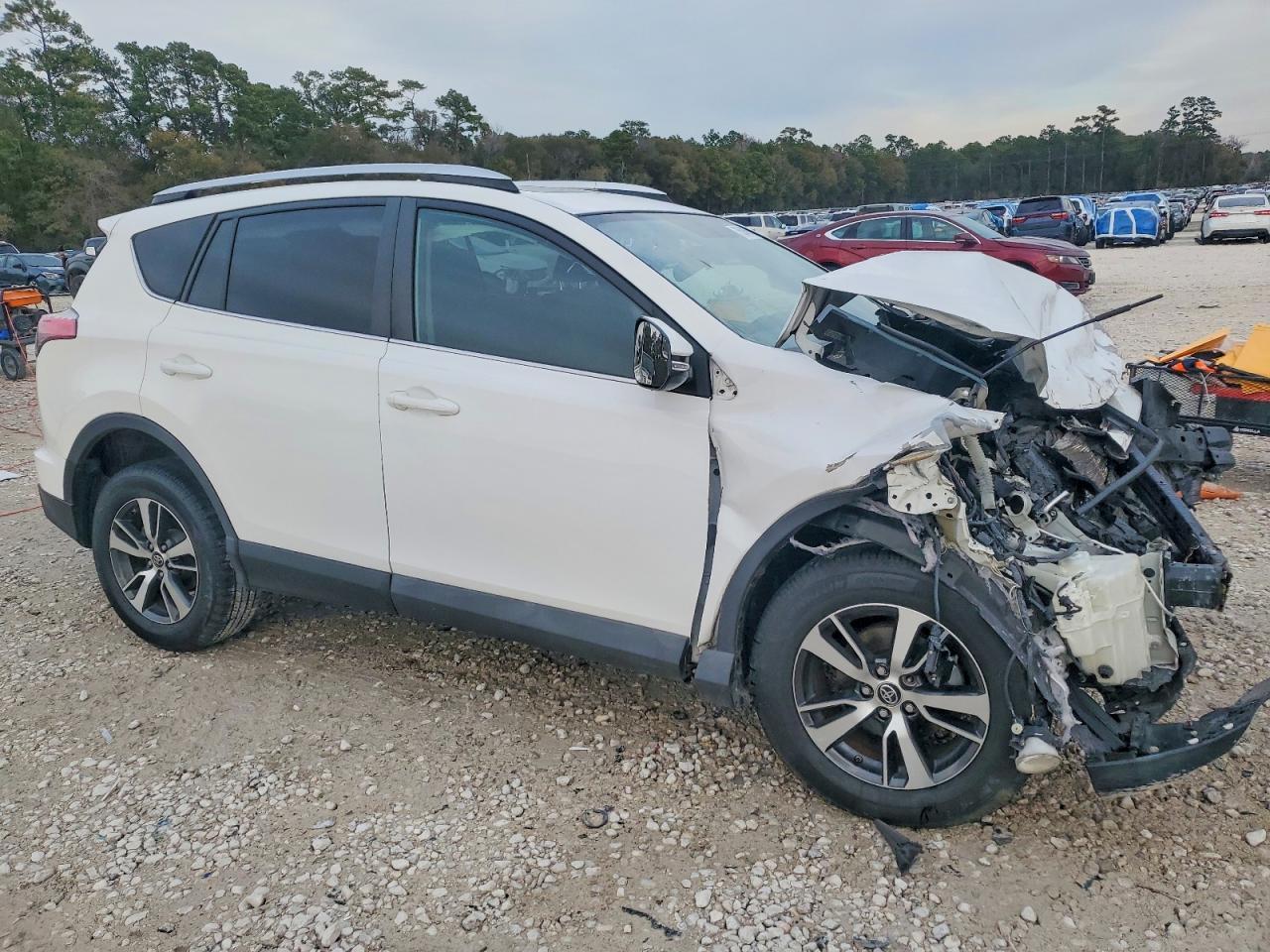 2016 TOYOTA RAV4