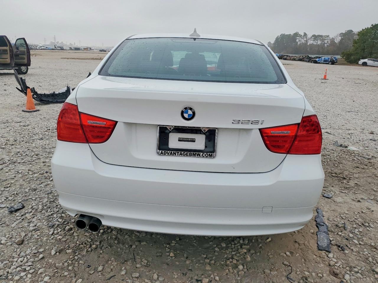 2011 BMW 3 SERIES