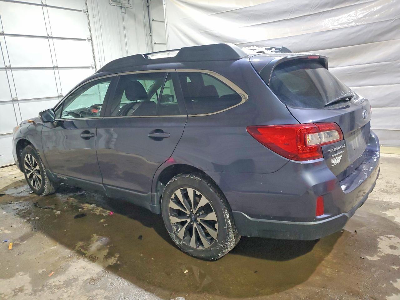 2015 SUBARU Outback