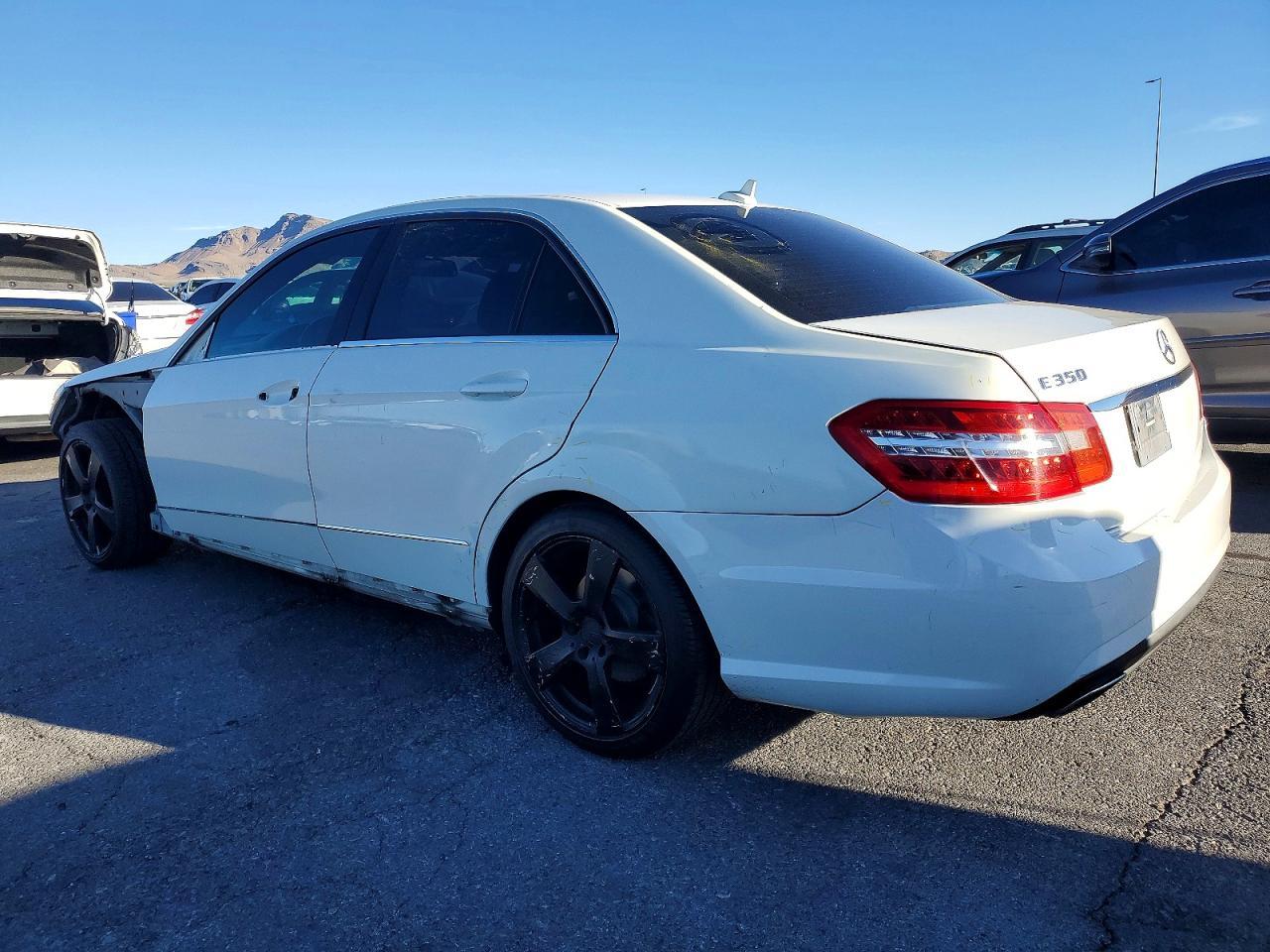 2012 MERCEDES-BENZ E-Class