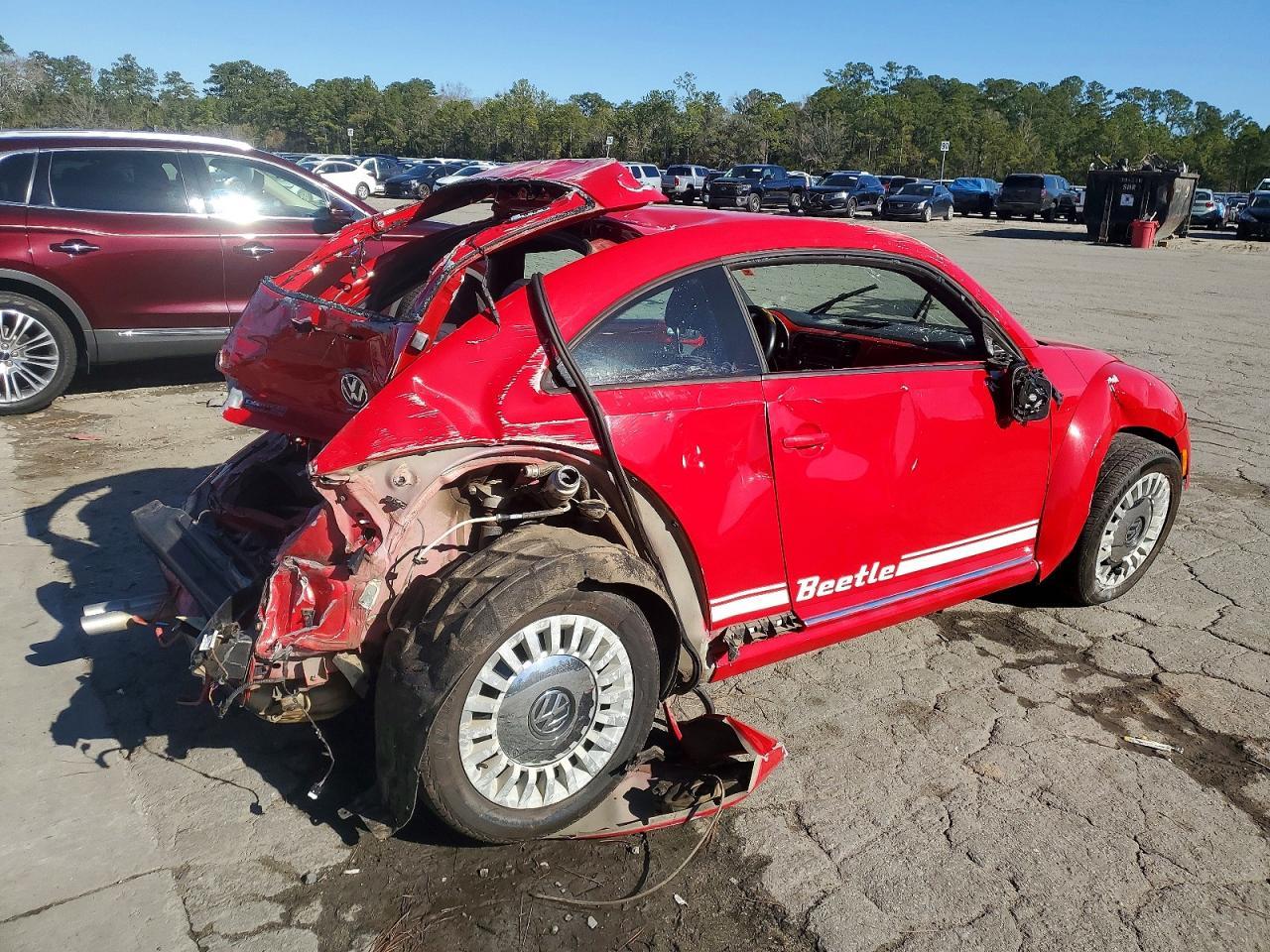 2014 VOLKSWAGEN Beetle