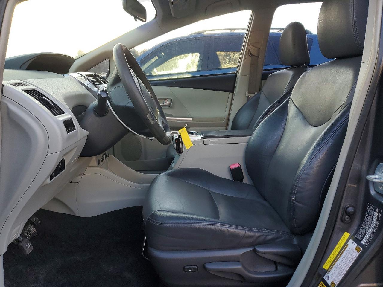 2012 TOYOTA PRIUS V