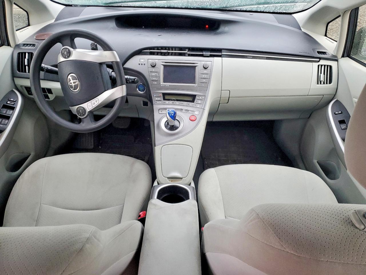 2013 TOYOTA PRIUS