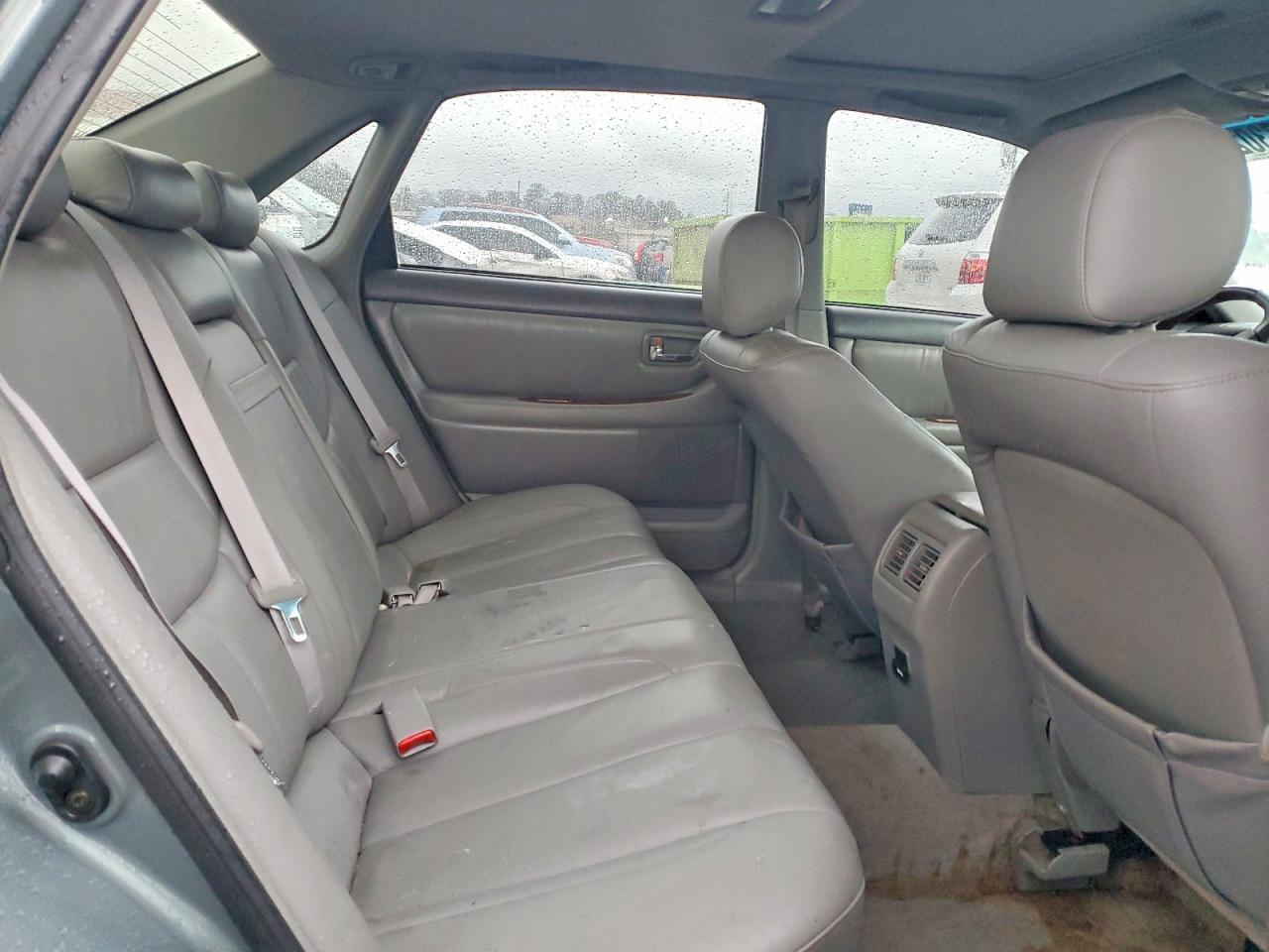 2004 TOYOTA Avalon