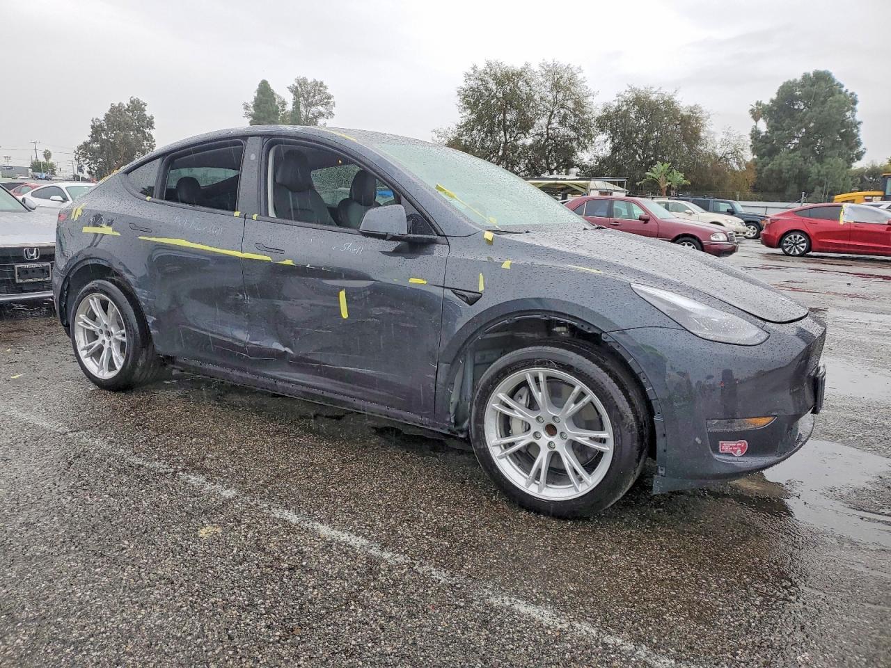 2024 TESLA MODEL Y