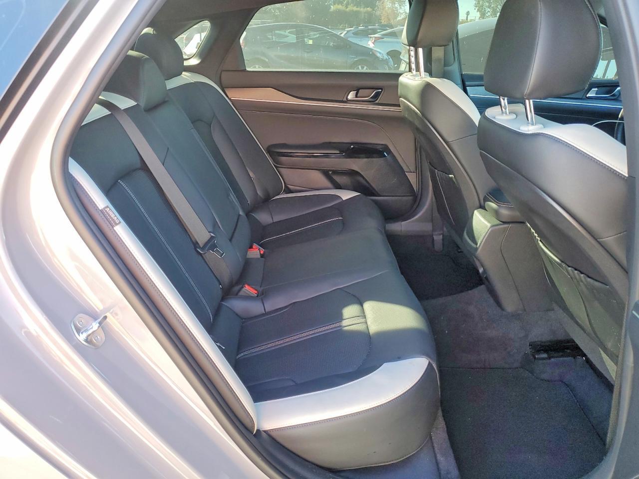 2025 KIA K5
