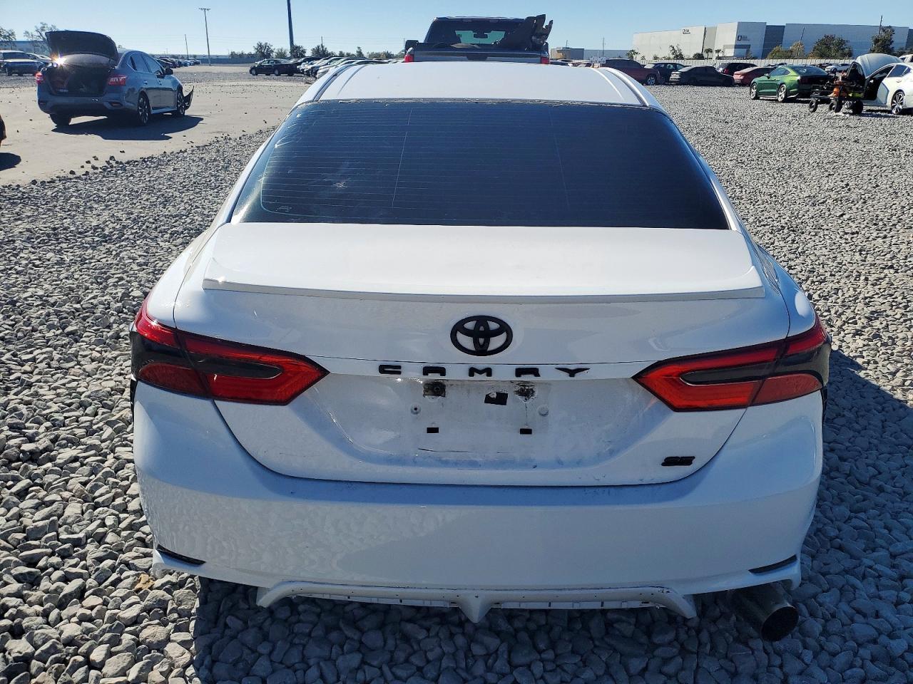 2018 TOYOTA CAMRY