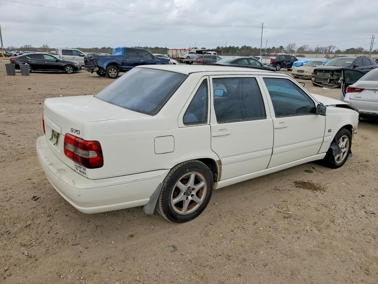 1999 VOLVO S70