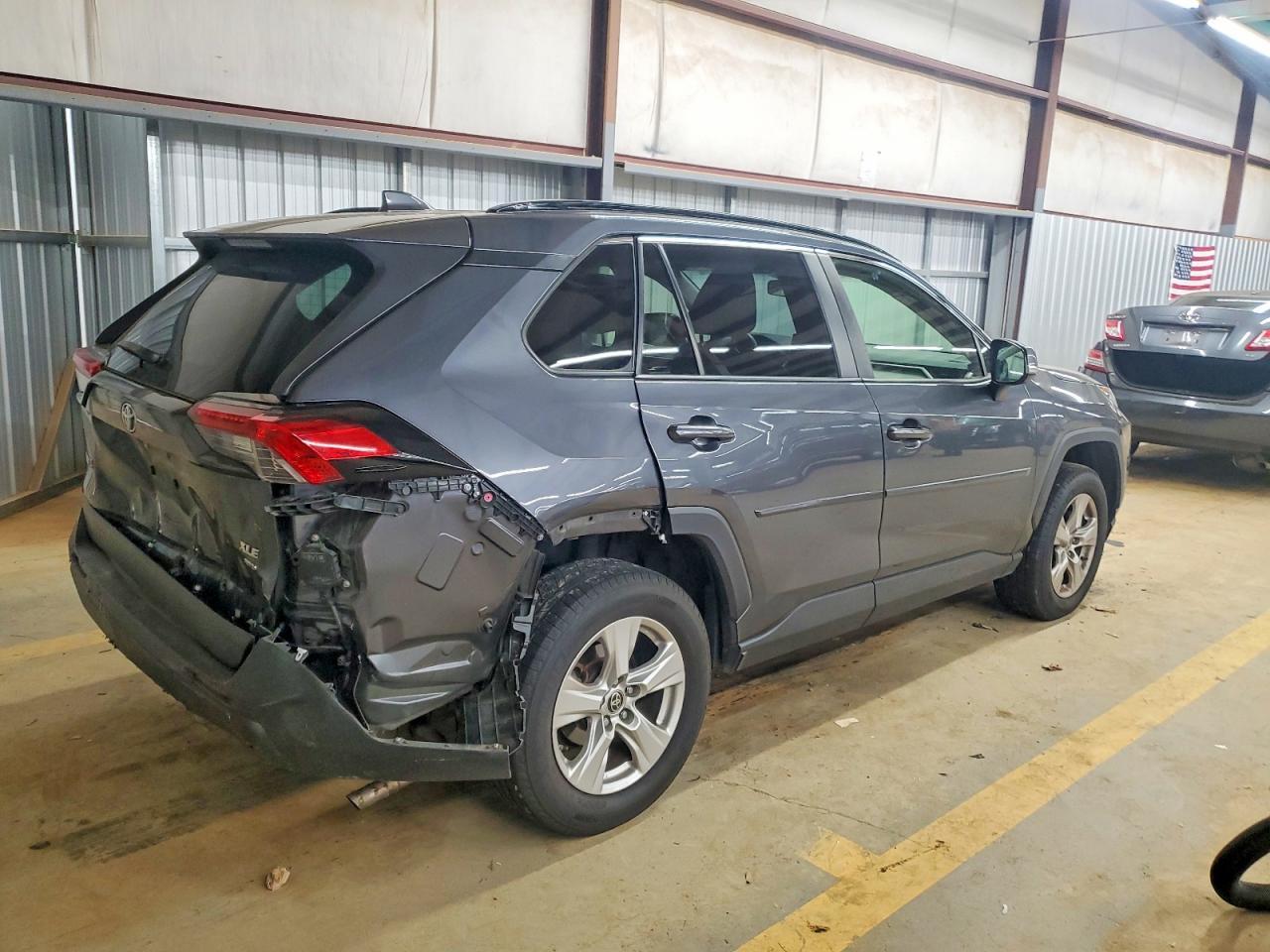 2019 TOYOTA RAV4