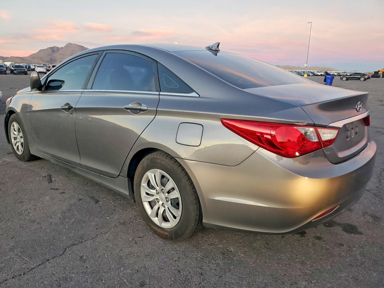 2011 HYUNDAI SONATA