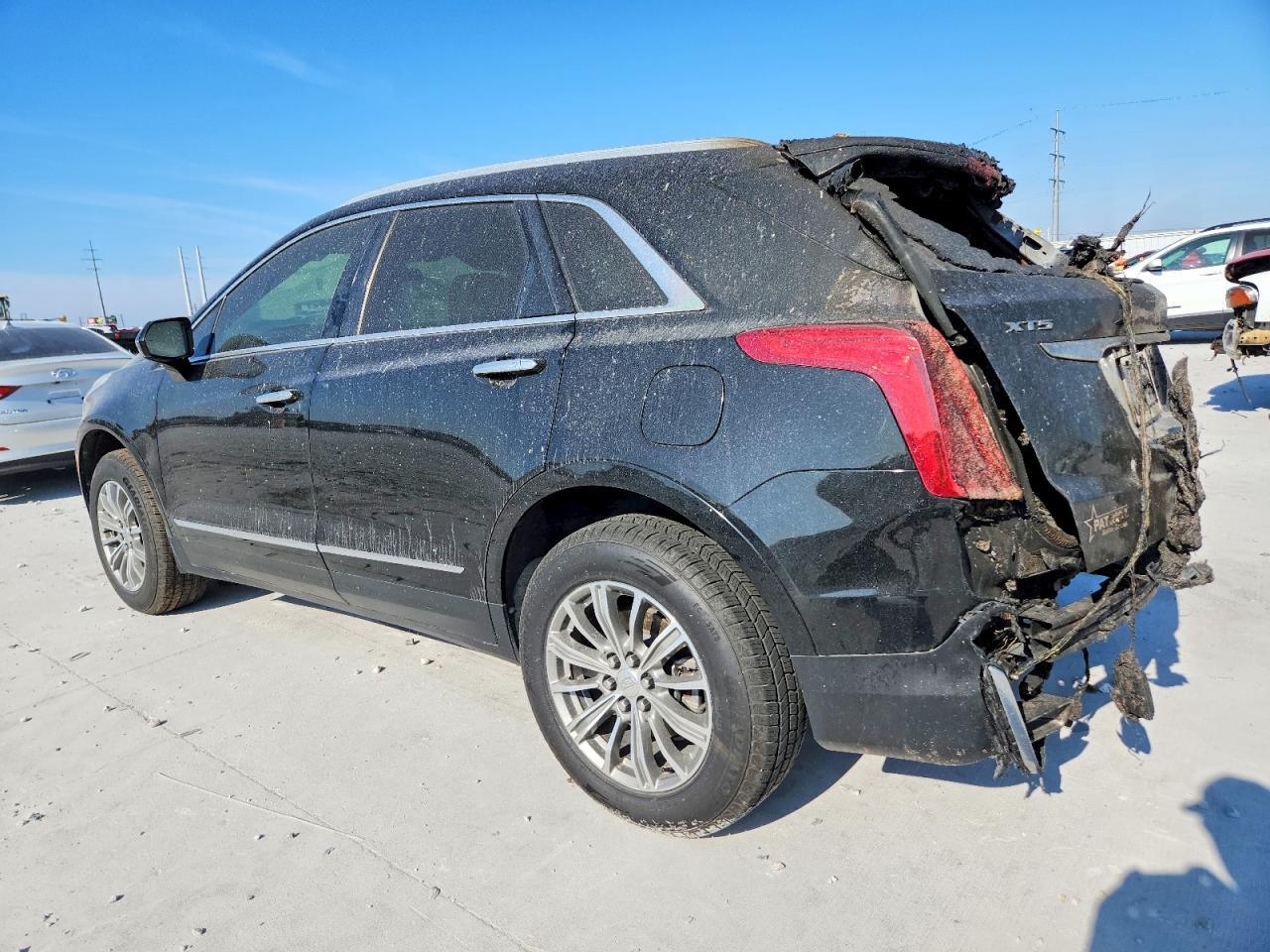 2017 CADILLAC XT5