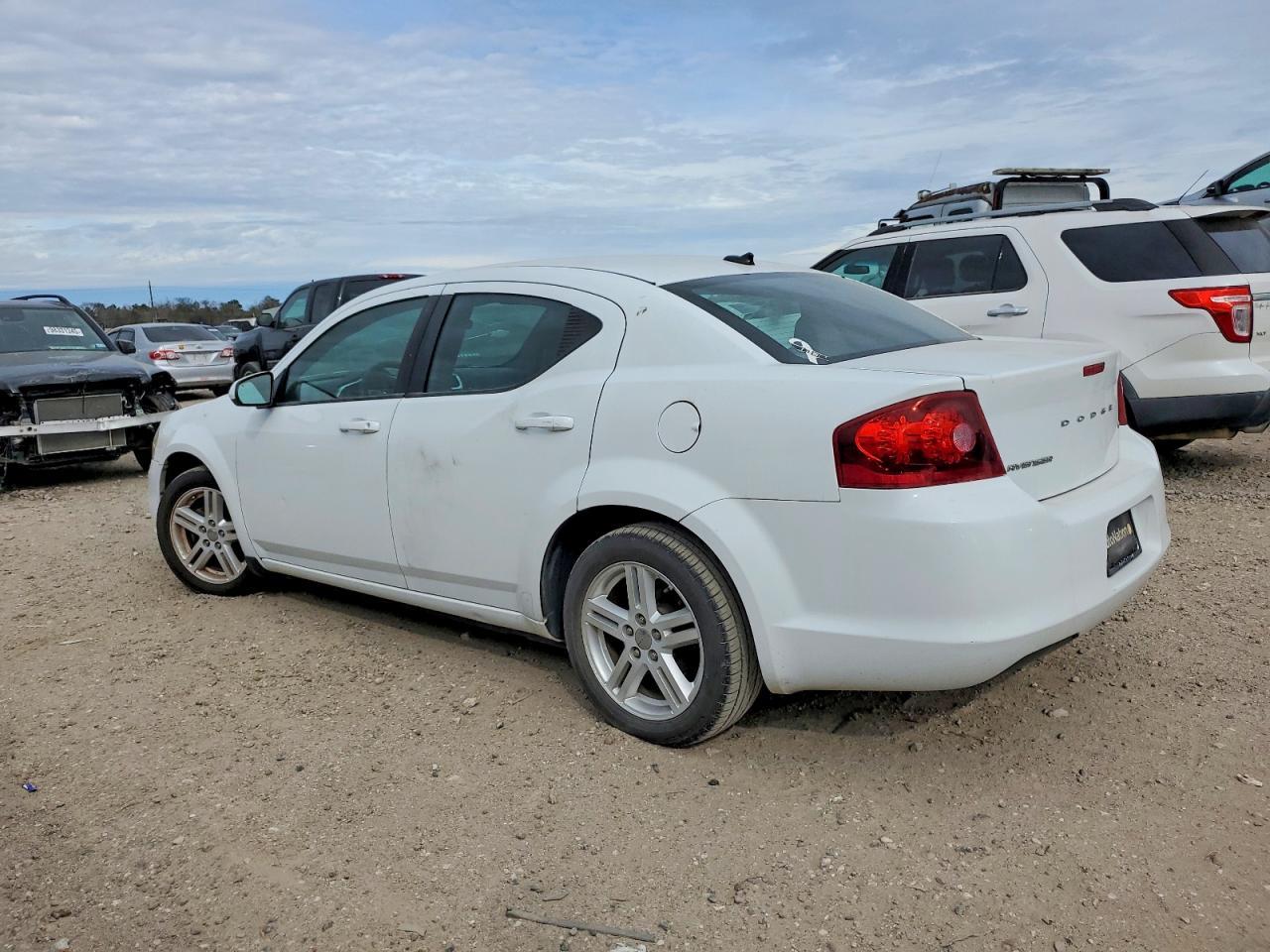 2012 DODGE Avenger