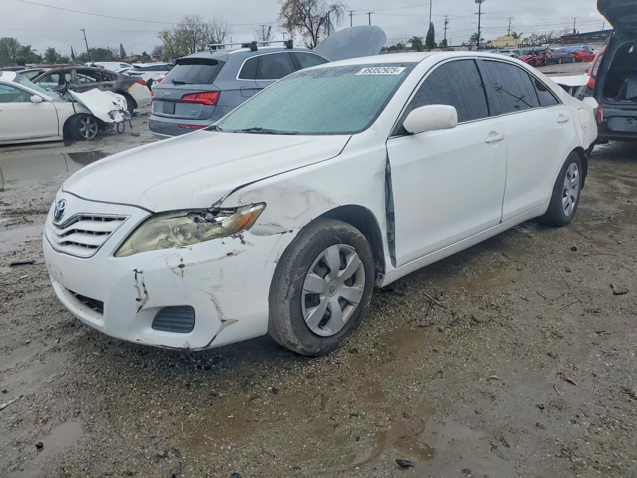 2011 TOYOTA CAMRY