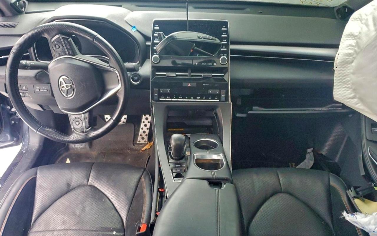 2019 TOYOTA Avalon
