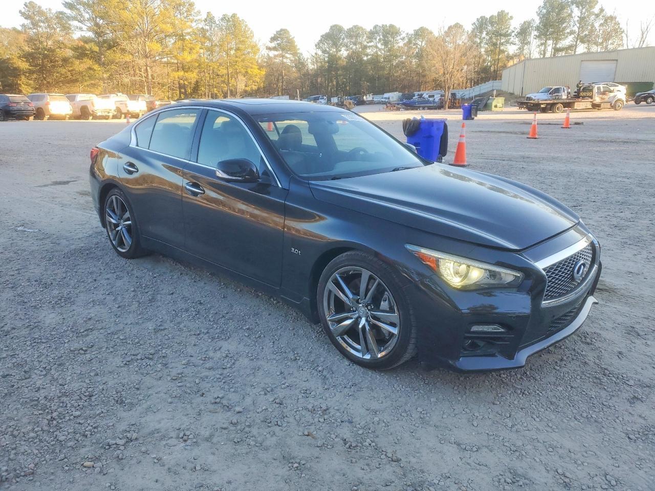 2017 INFINITI Q50