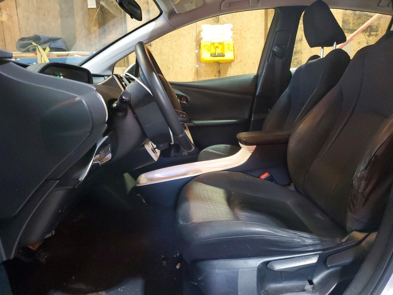 2016 TOYOTA PRIUS