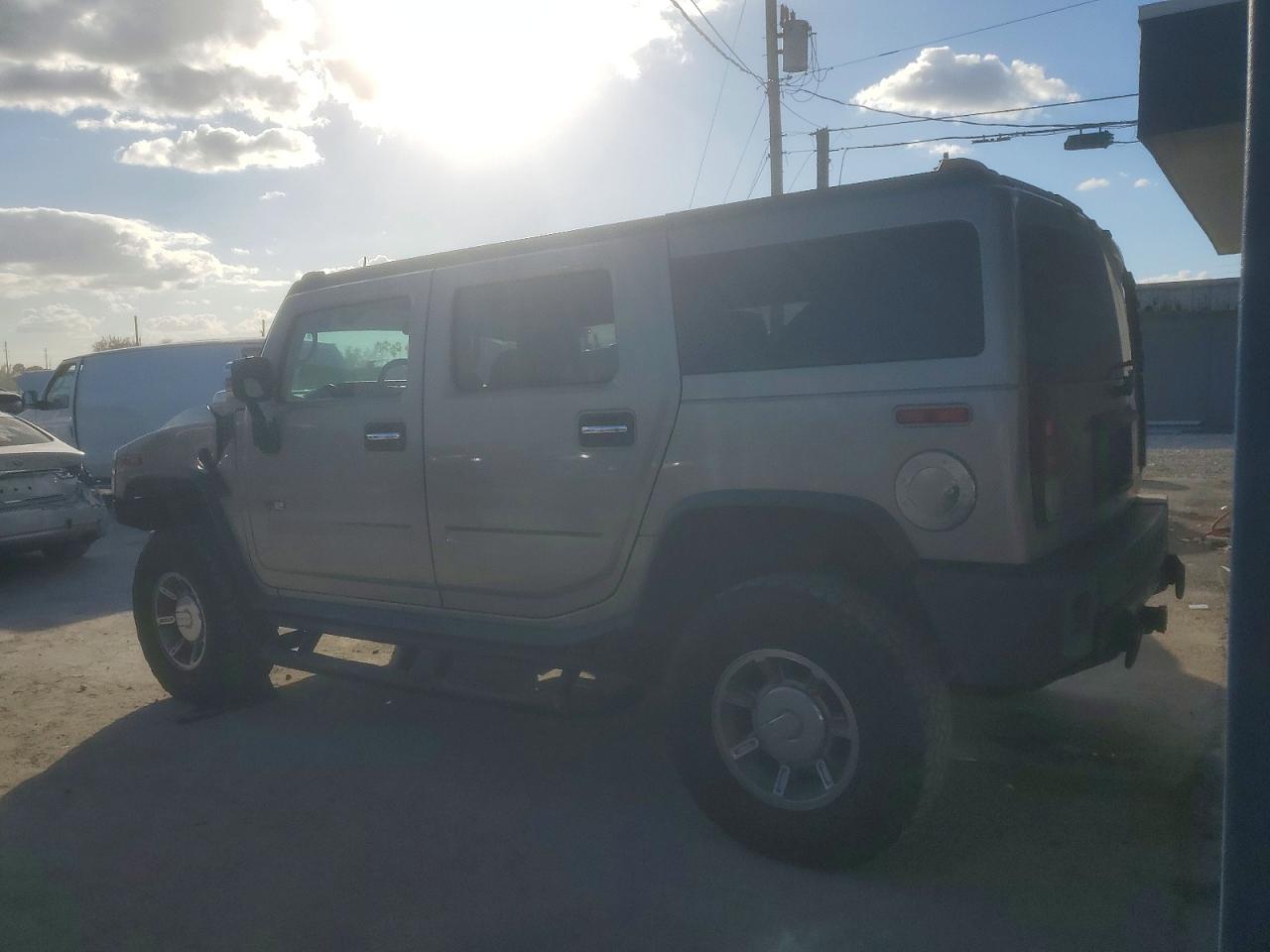 2003 HUMMER H2