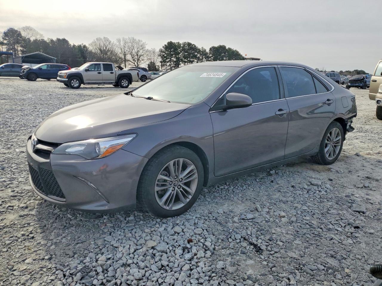 2016 TOYOTA CAMRY