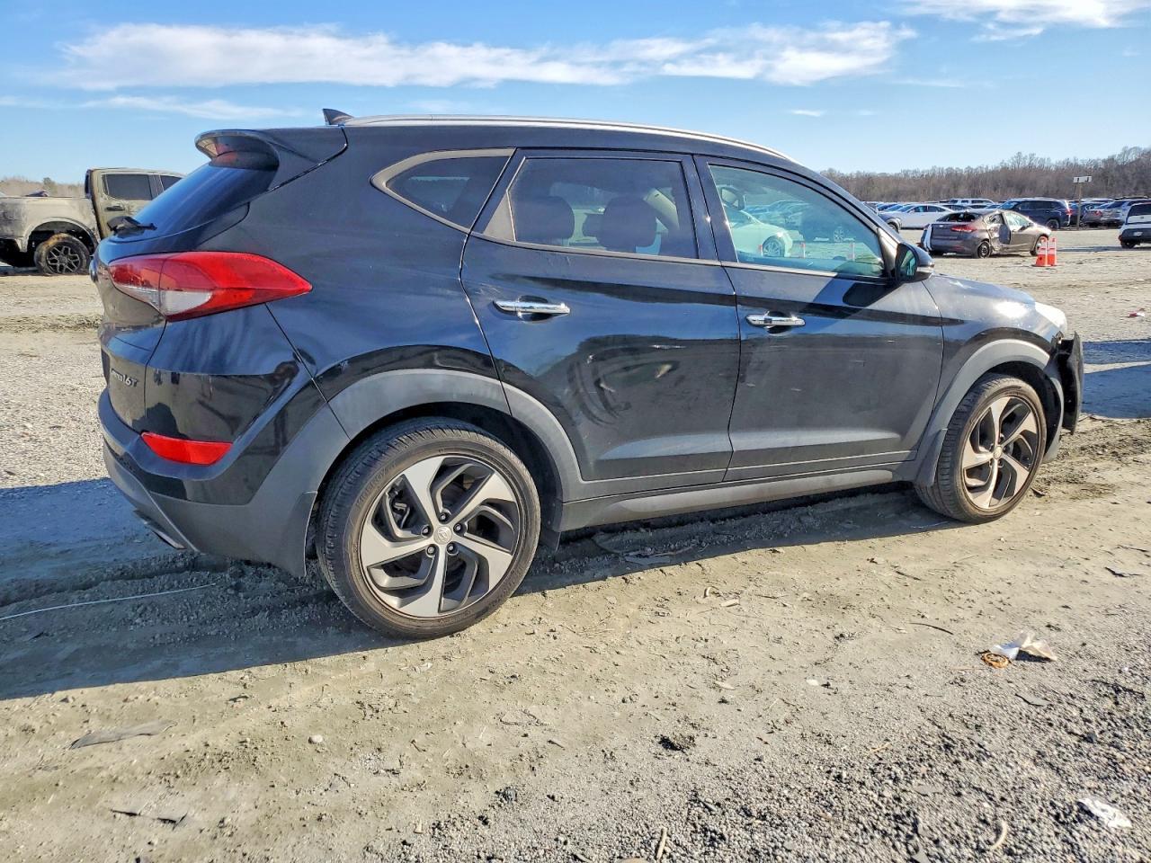 2016 HYUNDAI TUCSON