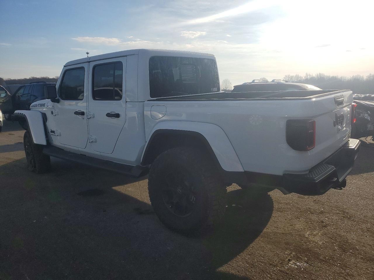 2025 JEEP Gladiator