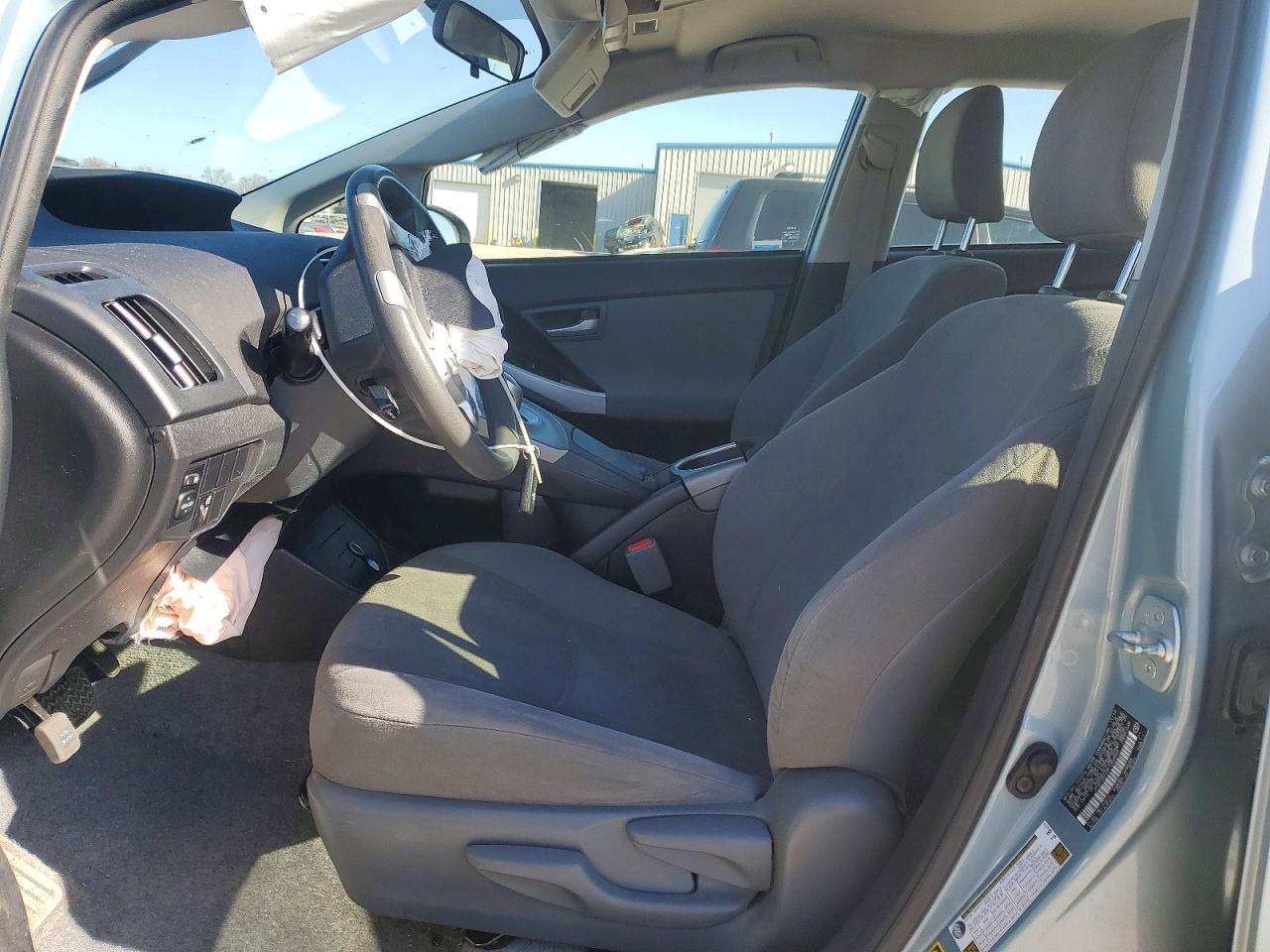 2015 TOYOTA PRIUS