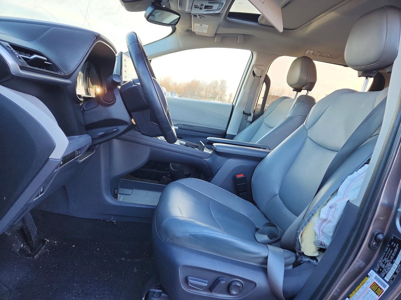 2021 TOYOTA SIENNA