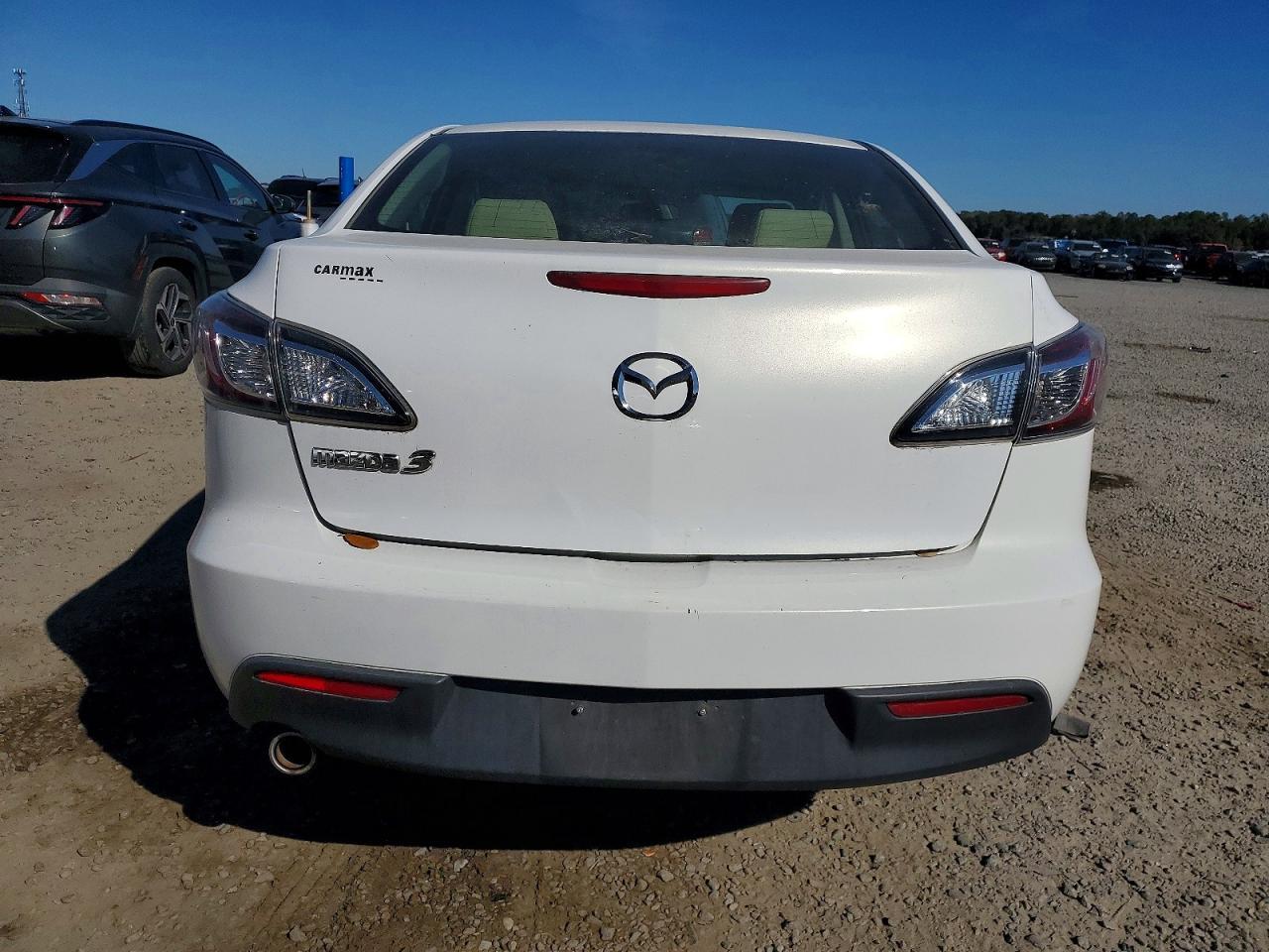 2010 MAZDA 3