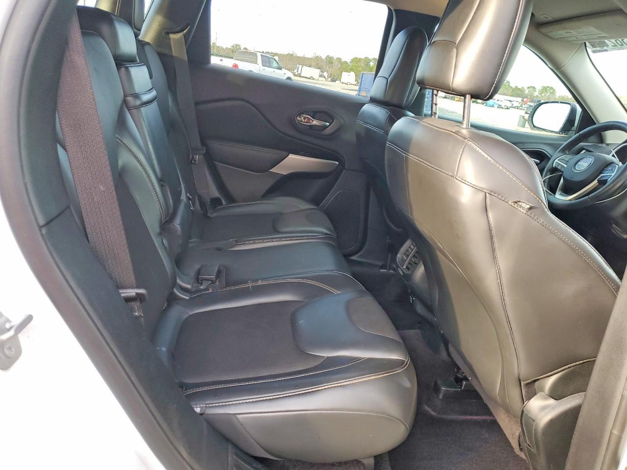 2018 JEEP CHEROKEE