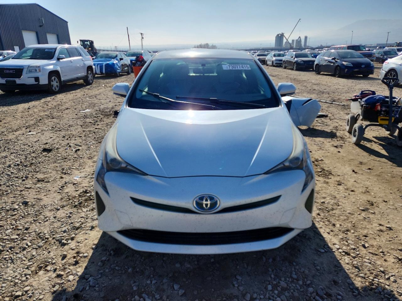 2016 TOYOTA PRIUS