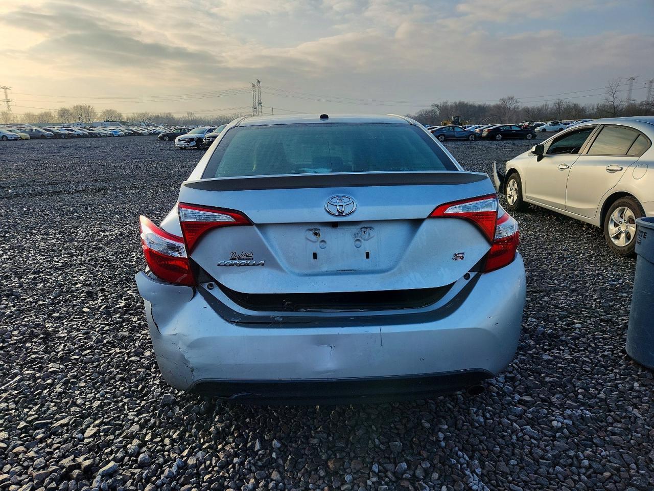 2016 TOYOTA COROLLA