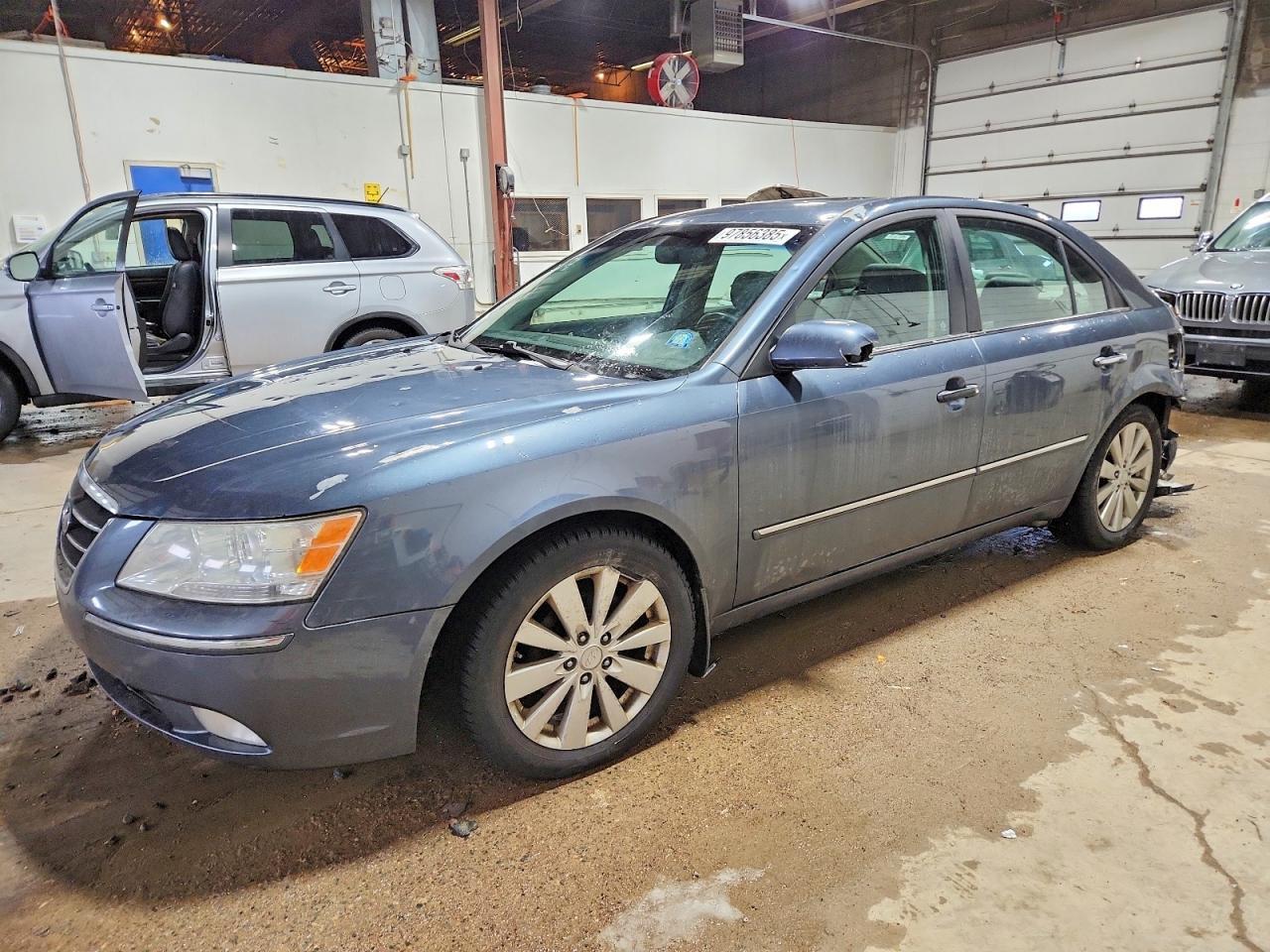 2010 HYUNDAI SONATA