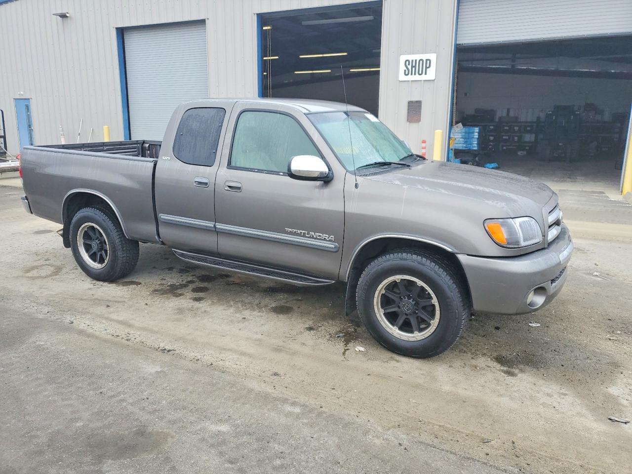 2003 TOYOTA TUNDRA