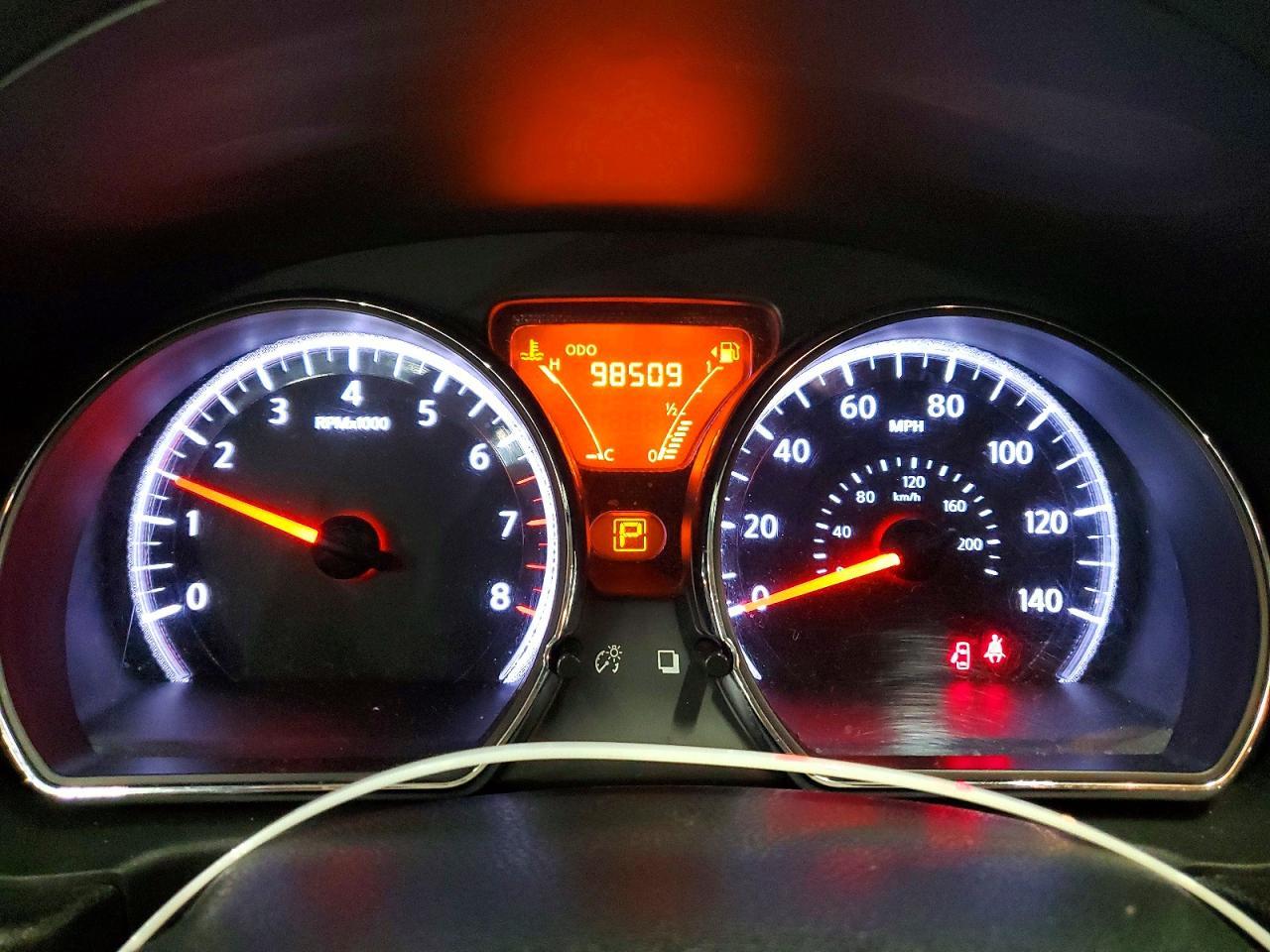 2013 NISSAN VERSA