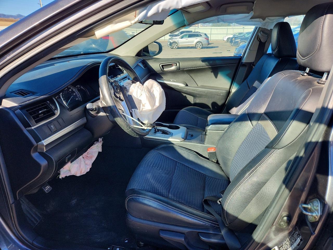 2014 TOYOTA CAMRY