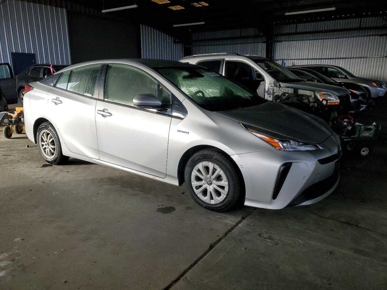 2019 TOYOTA PRIUS