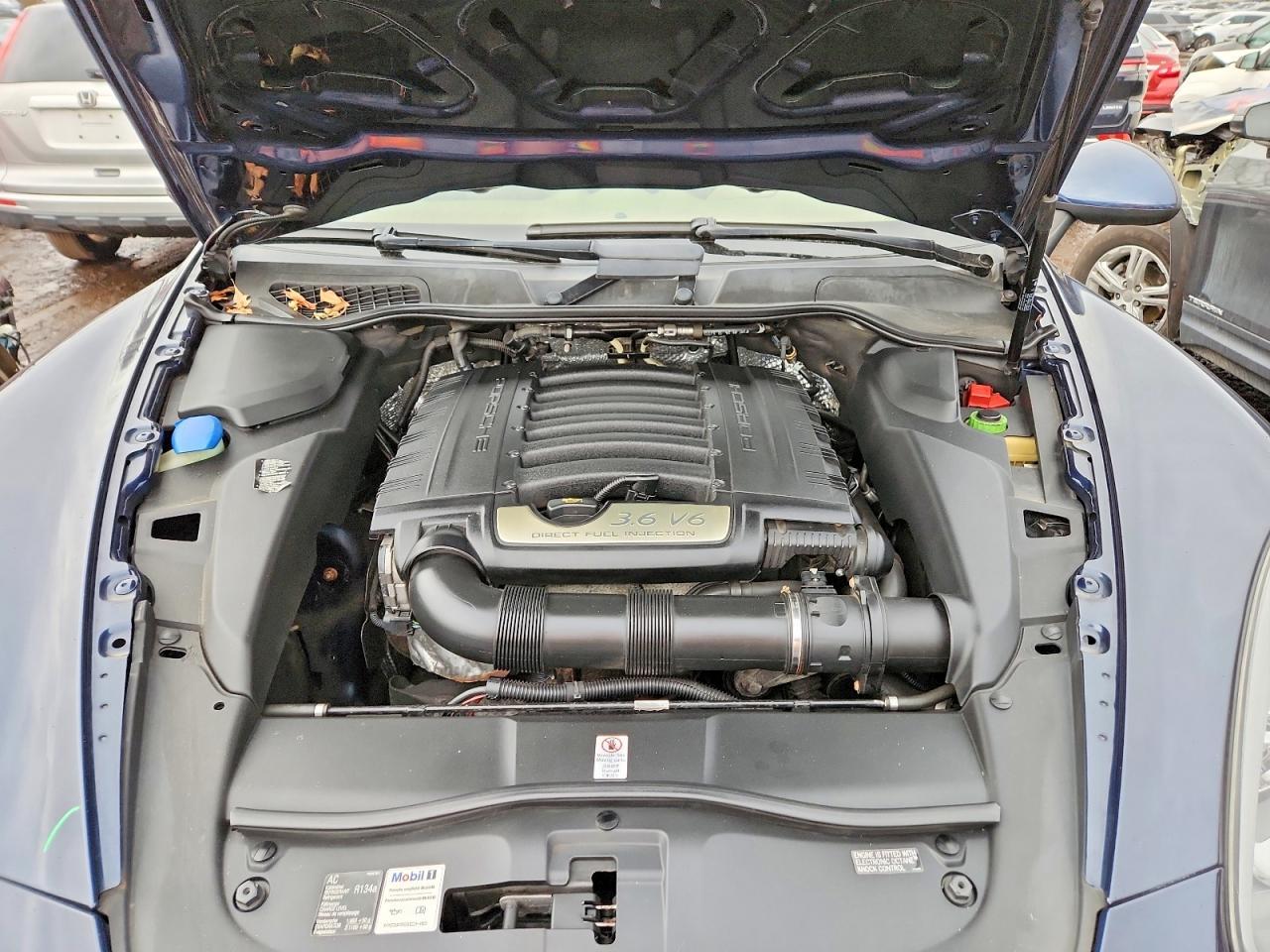 2013 PORSCHE CAYENNE