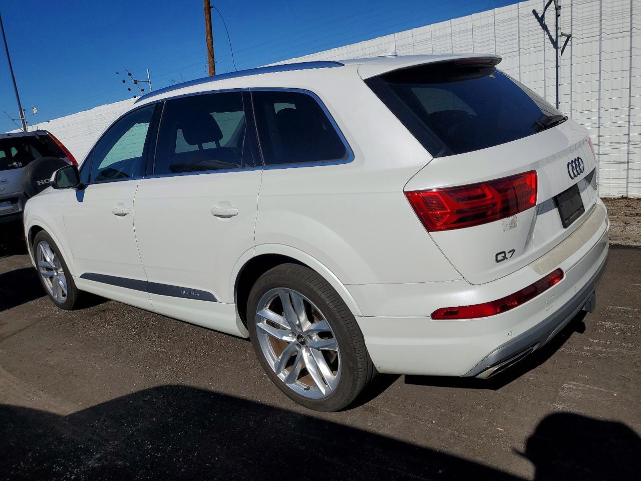 2017 AUDI Q7