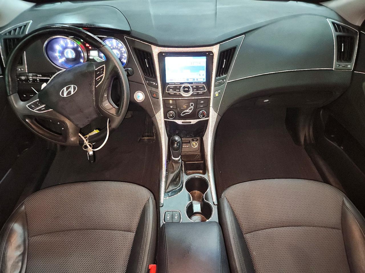 2013 HYUNDAI SONATA
