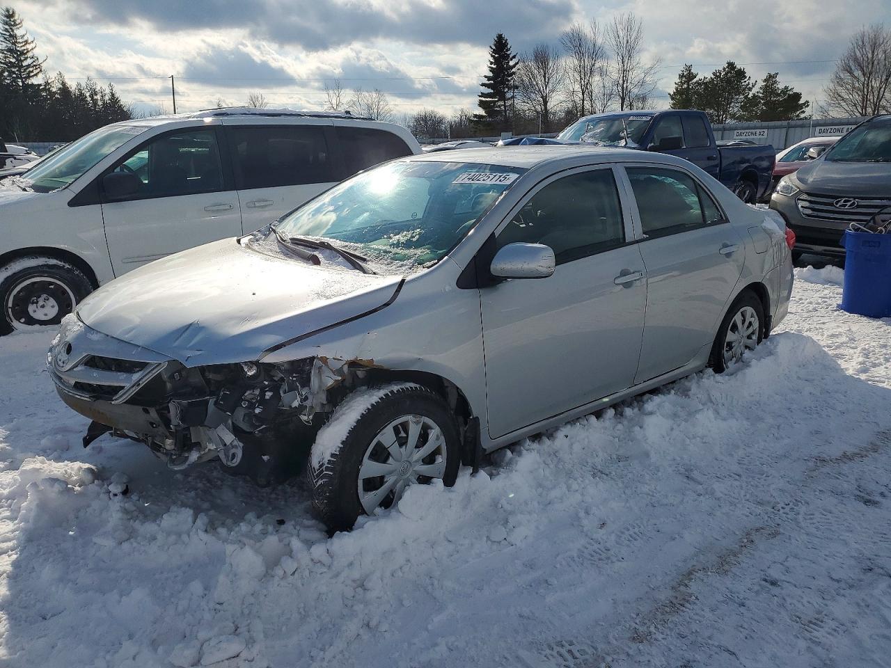 2013 TOYOTA COROLLA