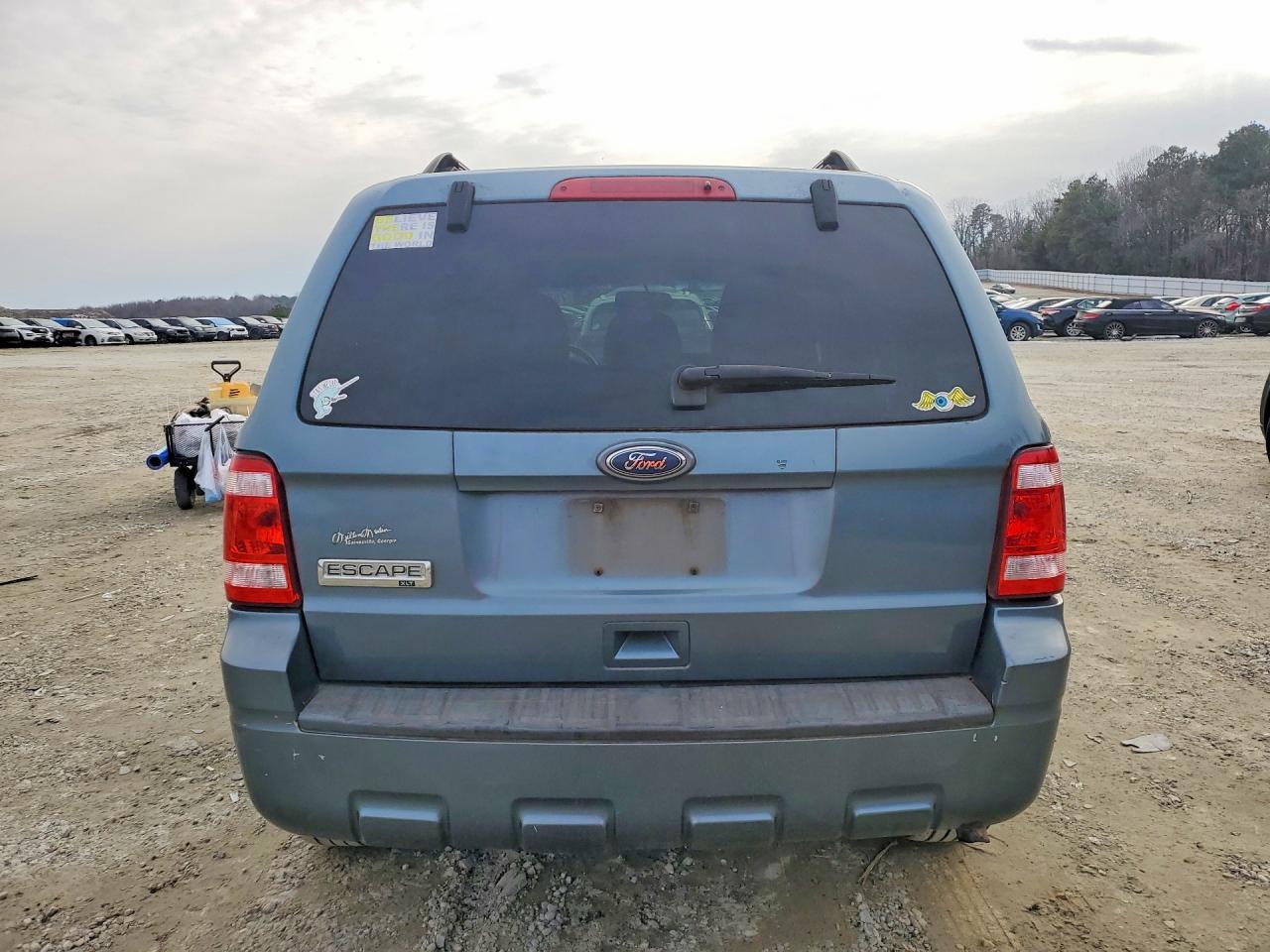 2010 FORD ESCAPE