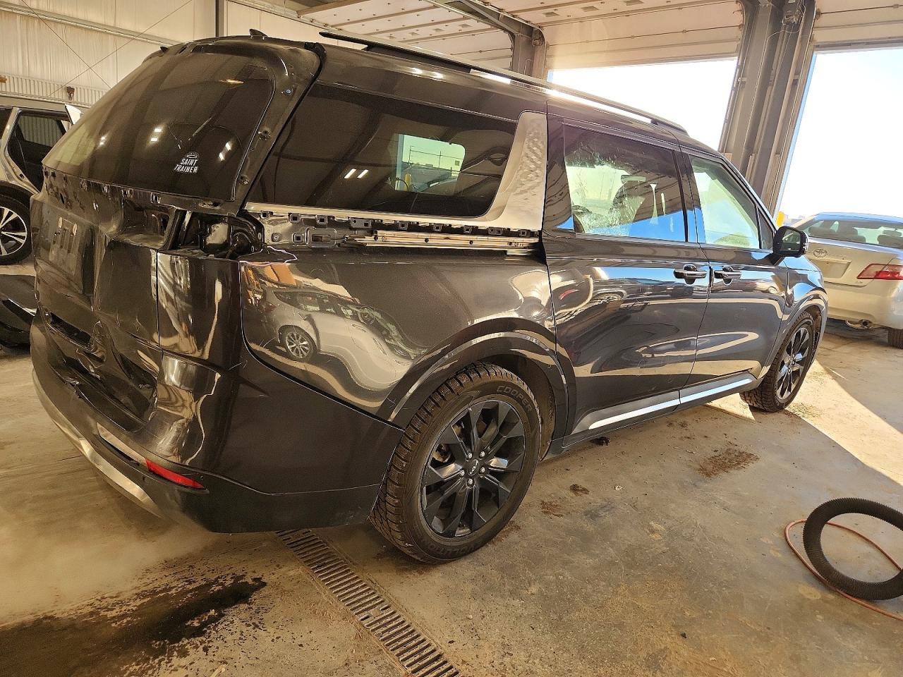 2023 KIA Carnival
